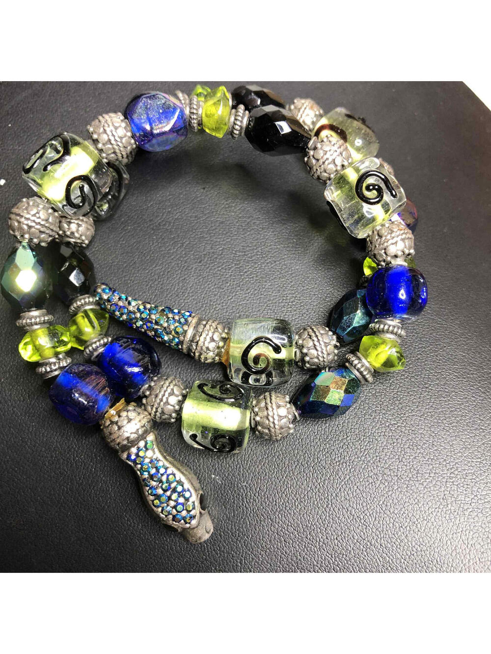 5425 Chico's Blue Green silvertone glass bead Snake wrap bracelet
